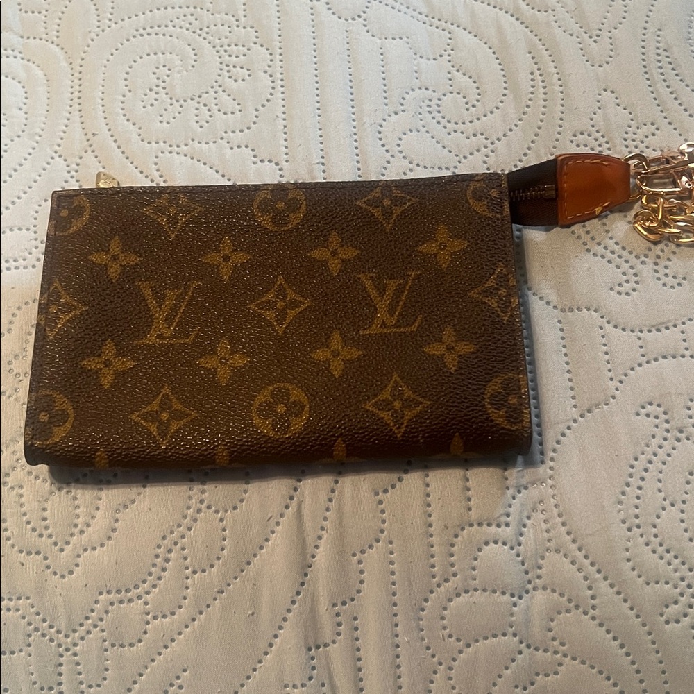 Louis Vuitton Bucket Bag Pouch - Picture 2 of 8